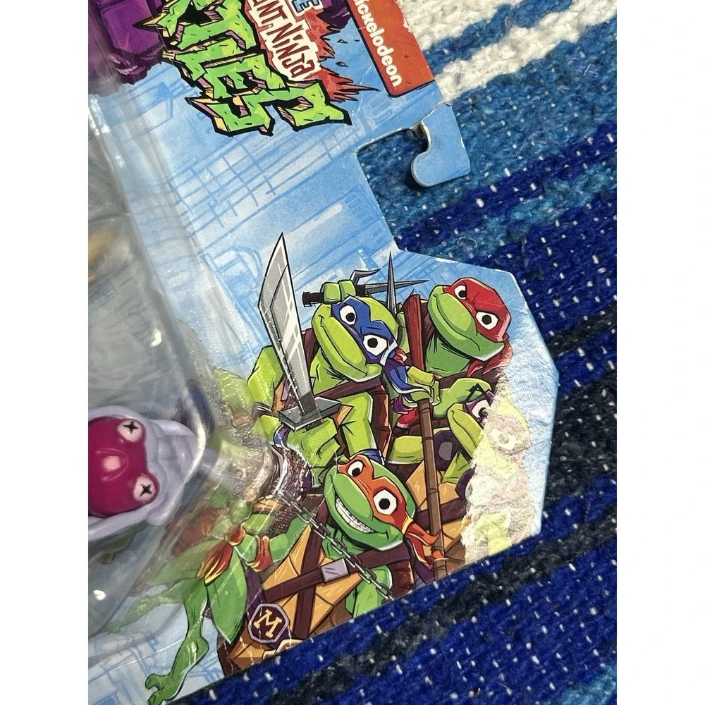 TMNT Tales Of The Teenage Mutant Ninja Turtles Mutation Gold Fin Action Toy